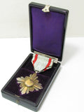 7TH CLASS!!! WW2 JAPANESE AUSPICIOUS CLOUDS MEDAL SILVER IN ORIGINAL CASE