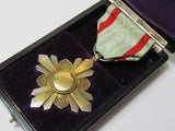 7TH CLASS!!! WW2 JAPANESE AUSPICIOUS CLOUDS MEDAL SILVER IN ORIGINAL CASE