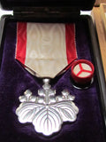 LOT OF WW2 AND PRE-WW2 JAPANESE MEDAL LOT BADGES WWII SET