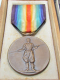 LOT OF WW2 AND PRE-WW2 JAPANESE MEDAL LOT BADGES WWII SET
