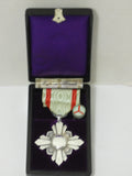 SILVER CASE INSCRIPTION WW2 JAPANESE AUSPICIOUS CLOUDS MEDAL SILVER IN ORIGINAL CASE